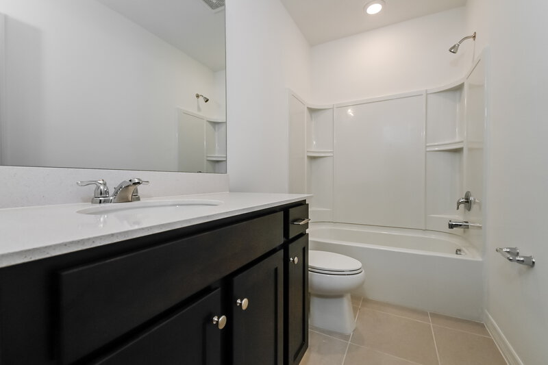 2,040/Mo, 2298 Shasta Street Lakeland, FL 33805 Bathroom View