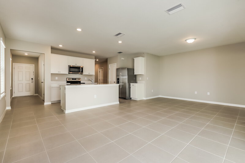 1,995/Mo, 2173 Tehama Court Lakeland, FL 33805 Living Room View