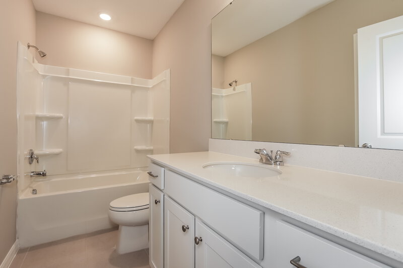 1,995/Mo, 2173 Tehama Court Lakeland, FL 33805 Bathroom View