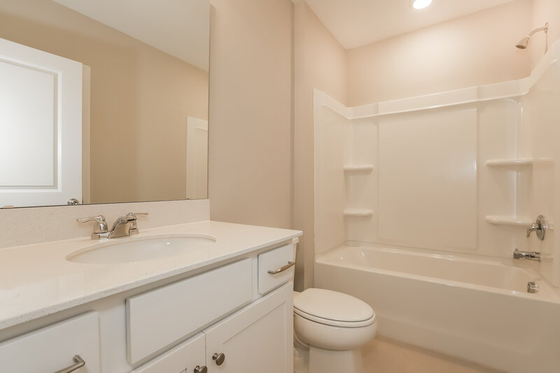 2,330/Mo, 2169 Tehama Court Lakeland, FL 33805 Bathroom View