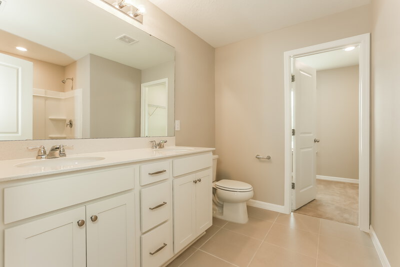 2,075/Mo, 2266 Shasta Street Lakeland, FL 33805 Main Bathroom View