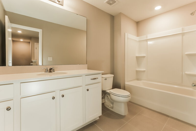 2,075/Mo, 2266 Shasta Street Lakeland, FL 33805 Bathroom View