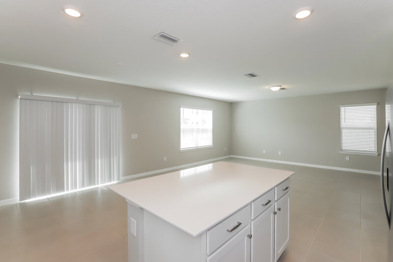 2,330/Mo, 2270 Shasta Street Lakeland, FL 33805 Kitchen View 3