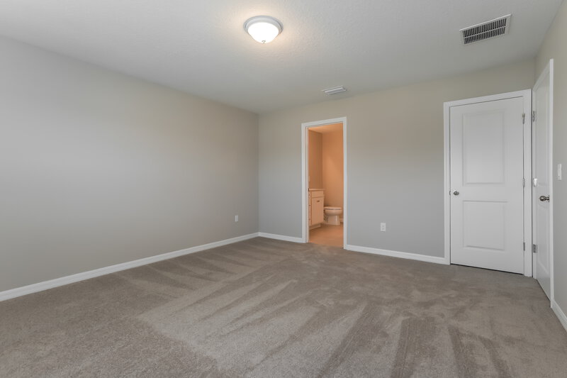 2,050/Mo, 2153 Tehama Court Lakeland, FL 33805 Main Bedroom View