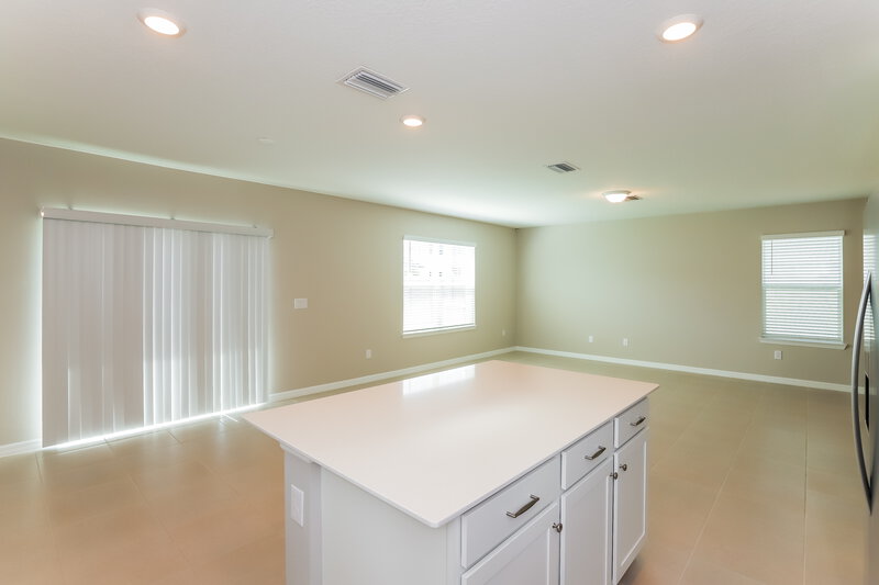2,380/Mo, 2149 Tehama Court Lakeland, FL 33805 Kitchen View 3