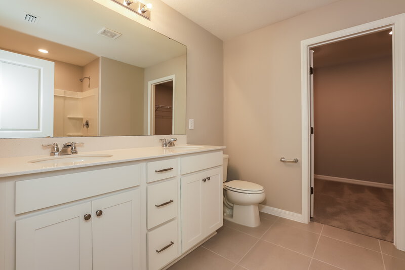 2,380/Mo, 2149 Tehama Court Lakeland, FL 33805 Main Bathroom View