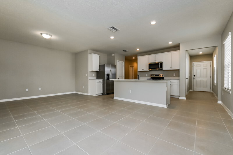 1,995/Mo, 2258 Shasta Street Lakeland, FL 33805 Living Room View 2