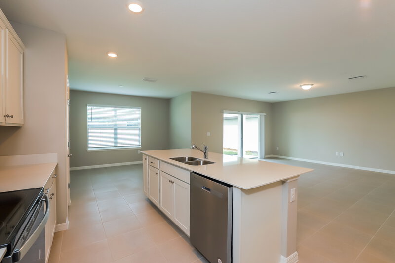 2,490/Mo, 2145 Tehama Court Lakeland, FL 33805 Kitchen View 3