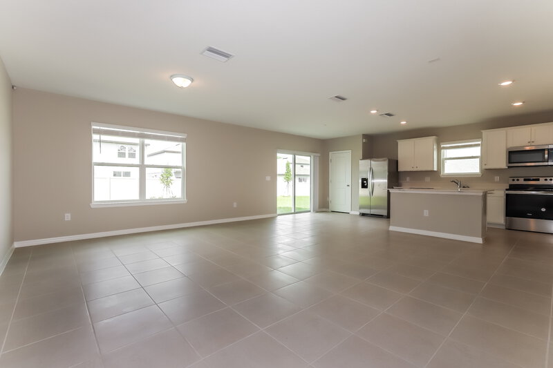 2,095/Mo, 2137 Tehama Court Lakeland, FL 33805 Living Room View