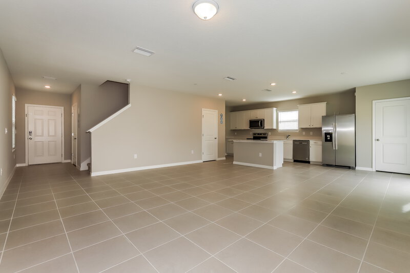 2,095/Mo, 2129 Tehama Court Lakeland, FL 33805 Living Room View 2
