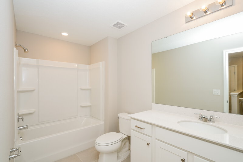 2,075/Mo, 2303 Shasta Street Lakeland, FL 33805 Bathroom View