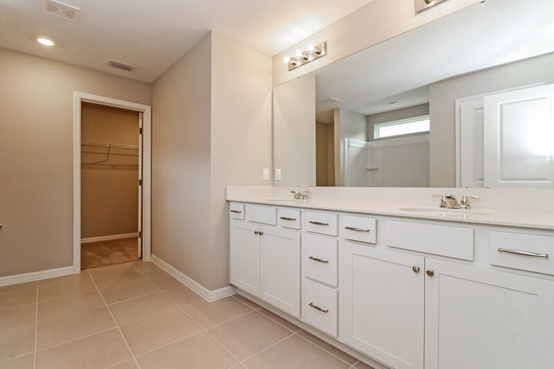 2,455/Mo, 2283 Shasta Street Lakeland, FL 33805 Main Bathroom View