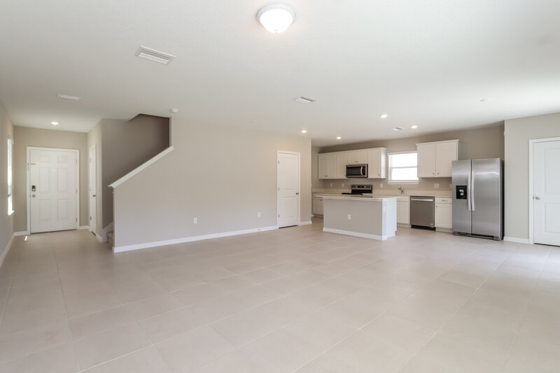 2,075/Mo, 2215 Shasta Street Lakeland, FL 33805 Living Room View 2