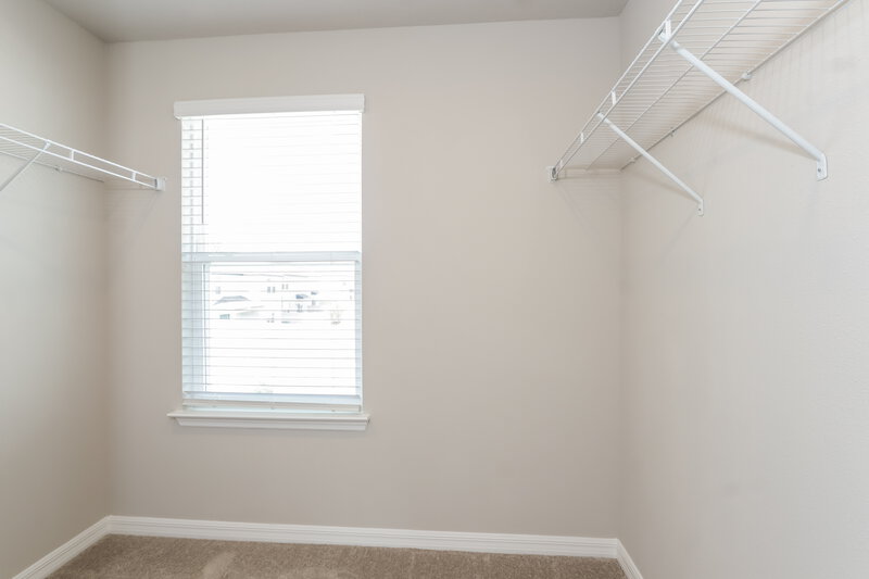 2,075/Mo, 2215 Shasta Street Lakeland, FL 33805 Walk In Closet View