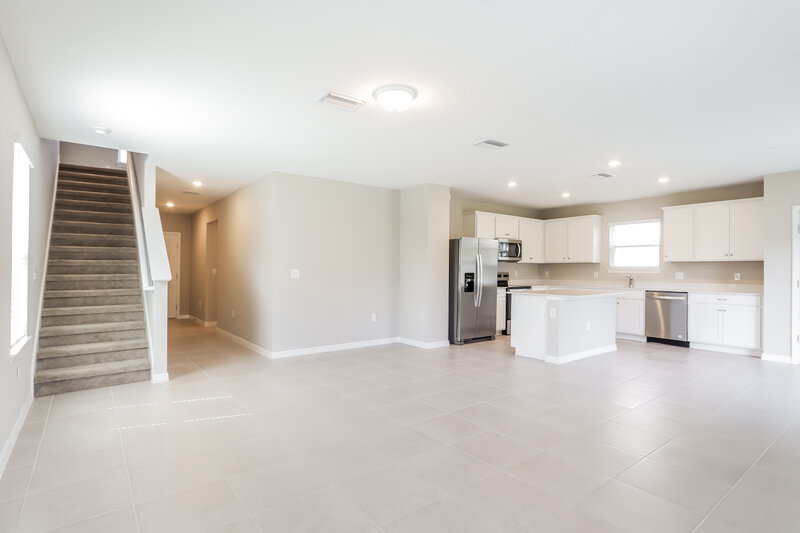 2,405/Mo, 2203 Shasta Street Lakeland, FL 33805 Living Room View 2