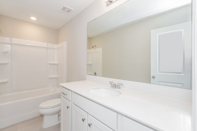 2,405/Mo, 2203 Shasta Street Lakeland, FL 33805 Bathroom View 2