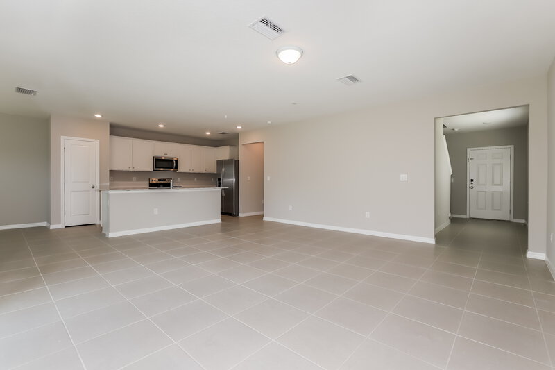 2,570/Mo, 2238 Shasta Street Lakeland, FL 33805 Living Room View 2