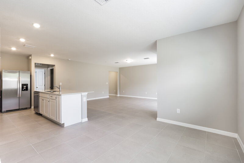2,455/Mo, 2104 Tehama Court Lakeland, FL 33805 Living Room View