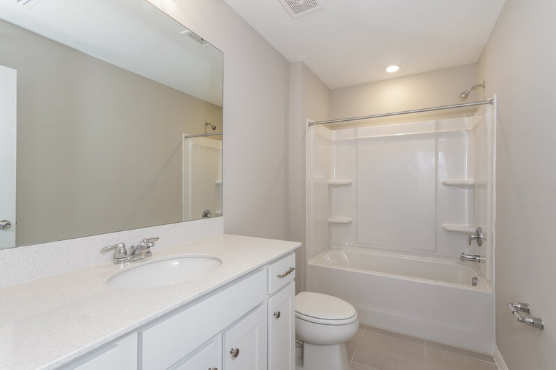 2,455/Mo, 2104 Tehama Court Lakeland, FL 33805 Bathroom View