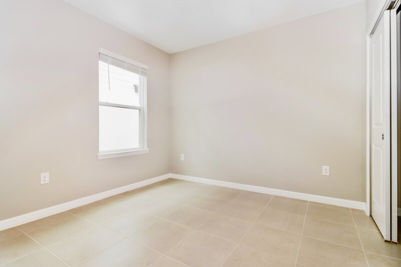 2,455/Mo, 2116 Tehama Court Lakeland, FL 33805 Bedroom View 2