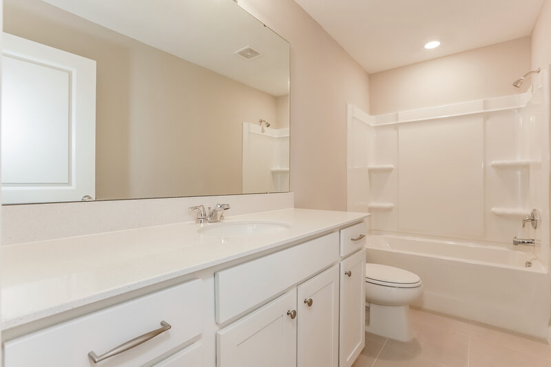 2,295/Mo, 2120 Tehama Court Lakeland, FL 33805 Bathroom View