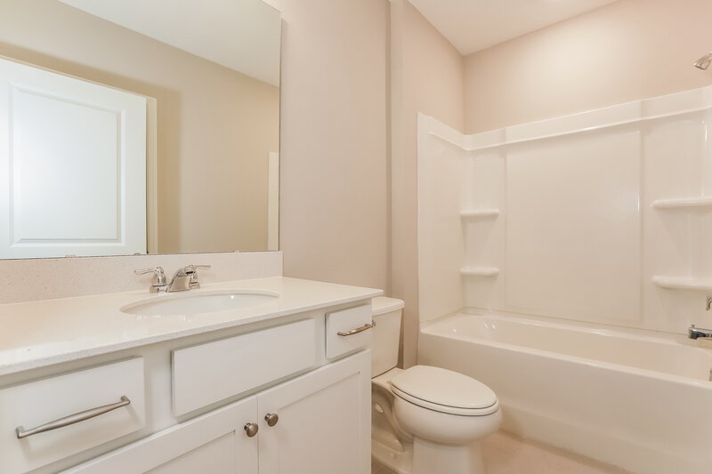 2,295/Mo, 2120 Tehama Court Lakeland, FL 33805 Bathroom View 2