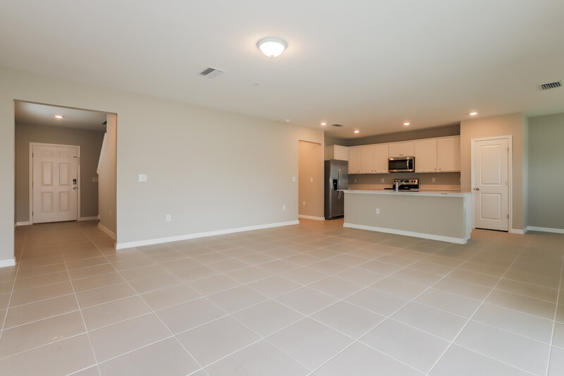 2,395/Mo, 2136 Tehama Court Lakeland, FL 33805 Living Room View 2