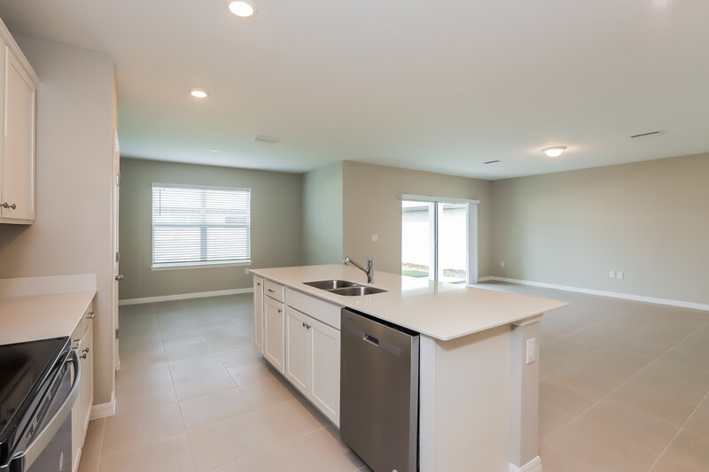 2,395/Mo, 2136 Tehama Court Lakeland, FL 33805 Kitchen View 3