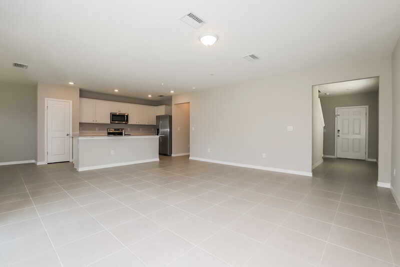2,455/Mo, 2152 Tehama Court Lakeland, FL 33805 Living Room View