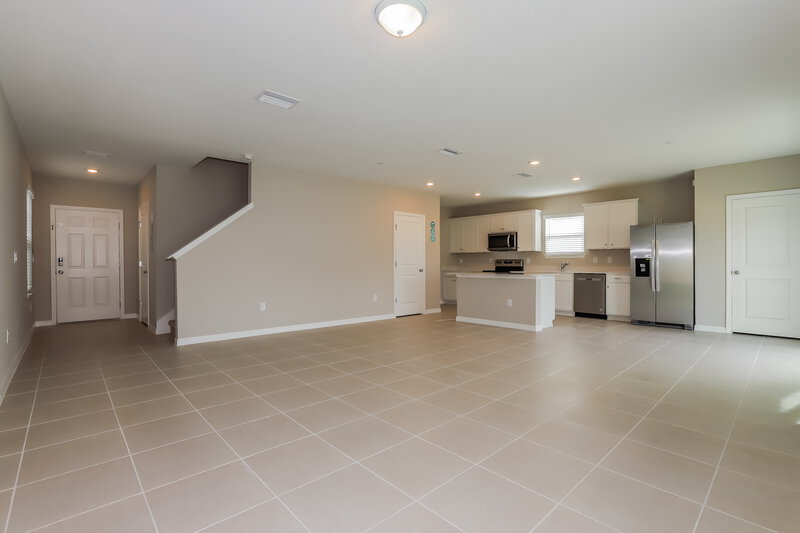 2,075/Mo, 2156 Tehama Court Lakeland, FL 33805 Living Room View
