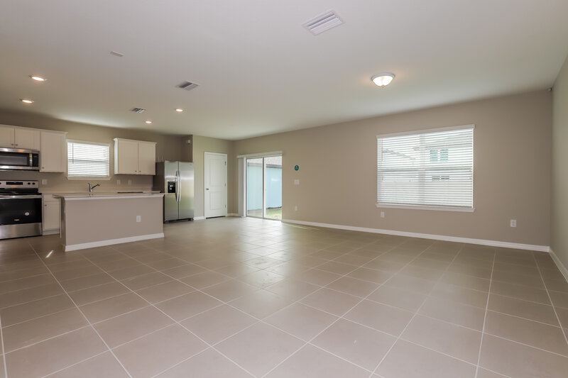 2,075/Mo, 2156 Tehama Court Lakeland, FL 33805 Living Room View 2