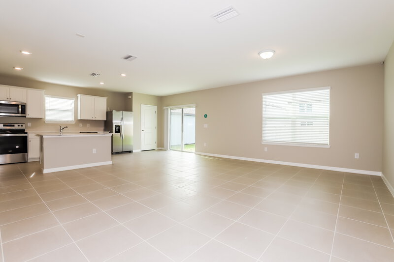 2,075/Mo, 2164 Tehama Court Lakeland, FL 33805 Living Room View 3