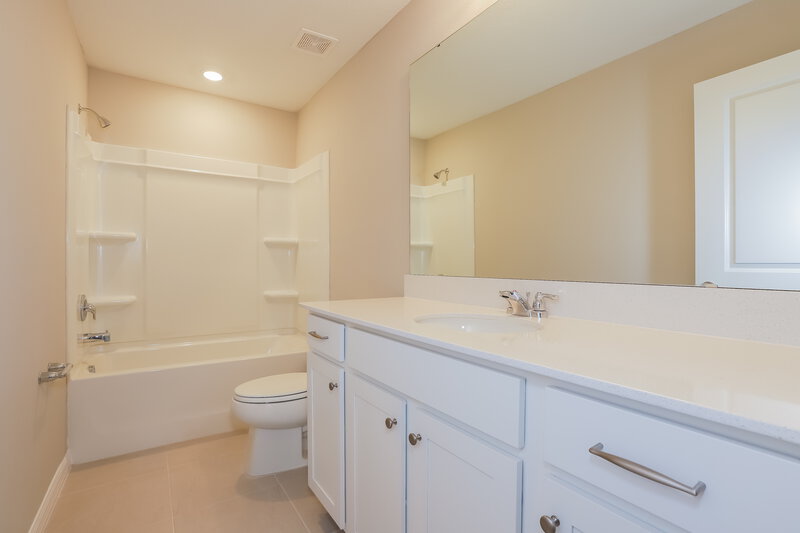 2,405/Mo, 2172 Tehama Court Lakeland, FL 33805 Bathroom View