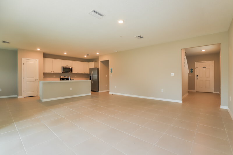 3,990/Mo, 2180 Tehama Court Lakeland, FL 33805 Living Room View