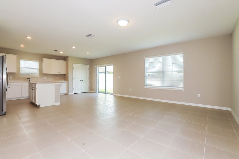 2,405/Mo, 2184 Tehama Court Lakeland, FL 33805 Living Room View