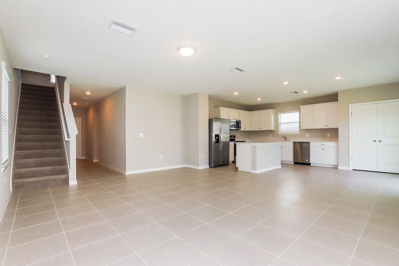 2,405/Mo, 2184 Tehama Court Lakeland, FL 33805 Living Room View 2