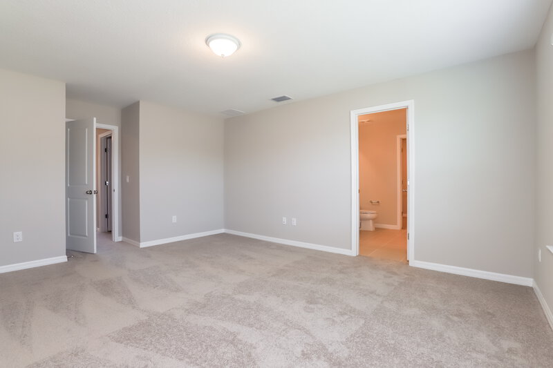 2,405/Mo, 2184 Tehama Court Lakeland, FL 33805 Main Bedroom View 2