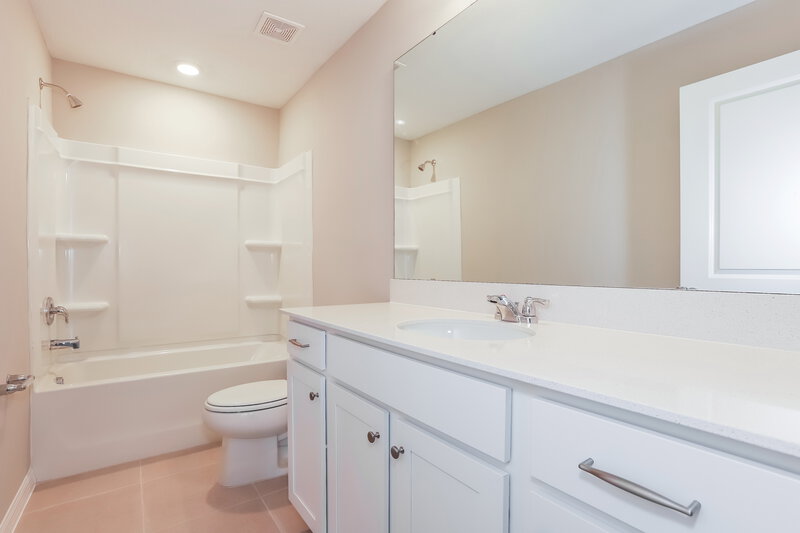 2,405/Mo, 2184 Tehama Court Lakeland, FL 33805 Bathroom View