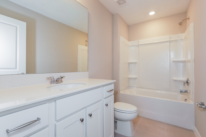 2,455/Mo, 2188 Tehama Court Lakeland, FL 33805 Bathroom View