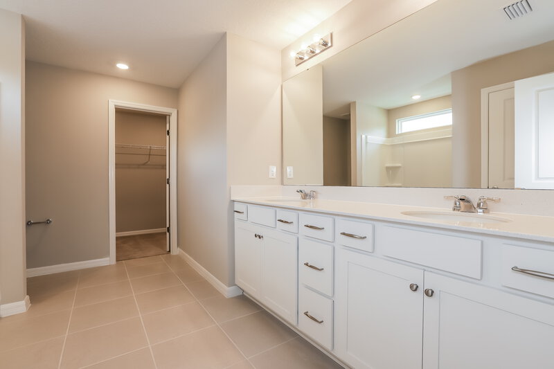 2,490/Mo, 2371 Shasta Street Lakeland, FL 33805 Main Bathroom View