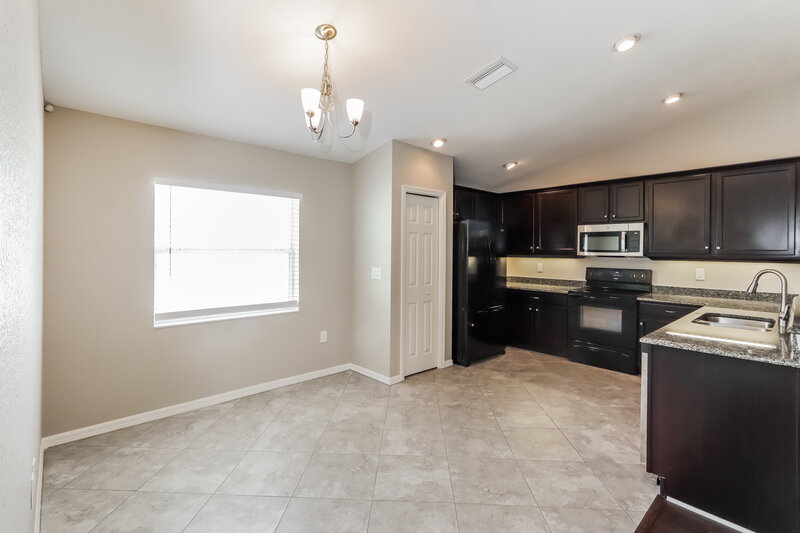 2,095/Mo, 4124 Sundance Place Loop Mulberry, FL 33860 Dining Room View