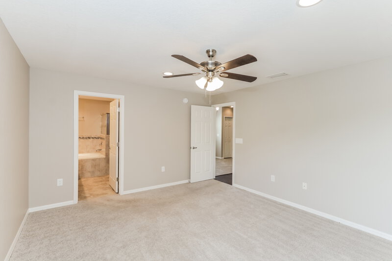 2,095/Mo, 4124 Sundance Place Loop Mulberry, FL 33860 Main Bedroom View