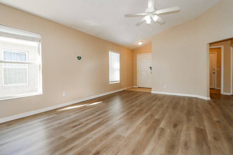 3,200/Mo, 8507 Deer Chase Dr Riverview, FL 33578 Living Room View