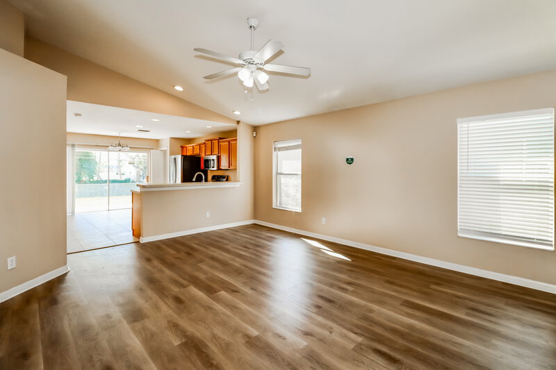 3,200/Mo, 8507 Deer Chase Dr Riverview, FL 33578 Living Room View 3