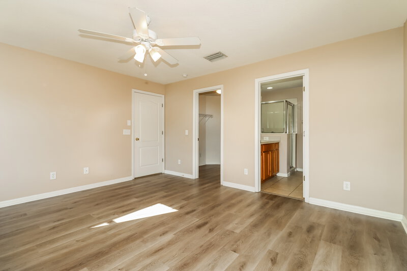 3,200/Mo, 8507 Deer Chase Dr Riverview, FL 33578 Main Bedroom View