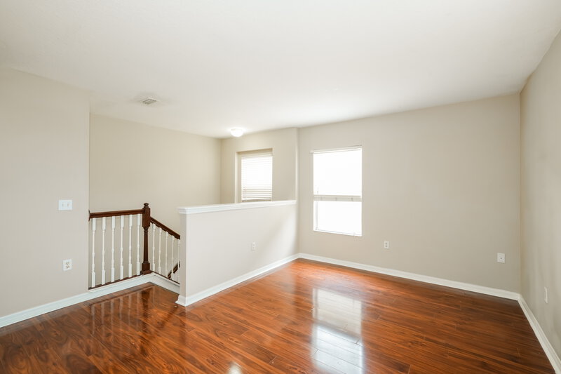 2,195/Mo, 12116 Tree Haven Ave Gibsonton, FL 33534 Loft View