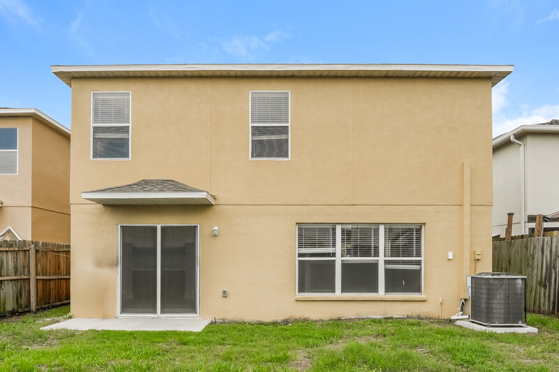 2,195/Mo, 12116 Tree Haven Ave Gibsonton, FL 33534 Rear View