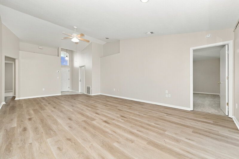2,260/Mo, 219 Lookout Dr Apollo Beach, FL 33572 Living Room View