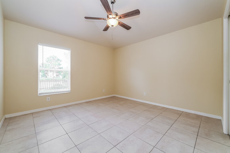 1,835/Mo, 7426 Oxford Garden Cir Apollo Beach, FL 33572 Main Bedroom View 2