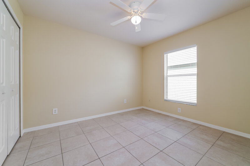 1,835/Mo, 7426 Oxford Garden Cir Apollo Beach, FL 33572 Bedroom View 2